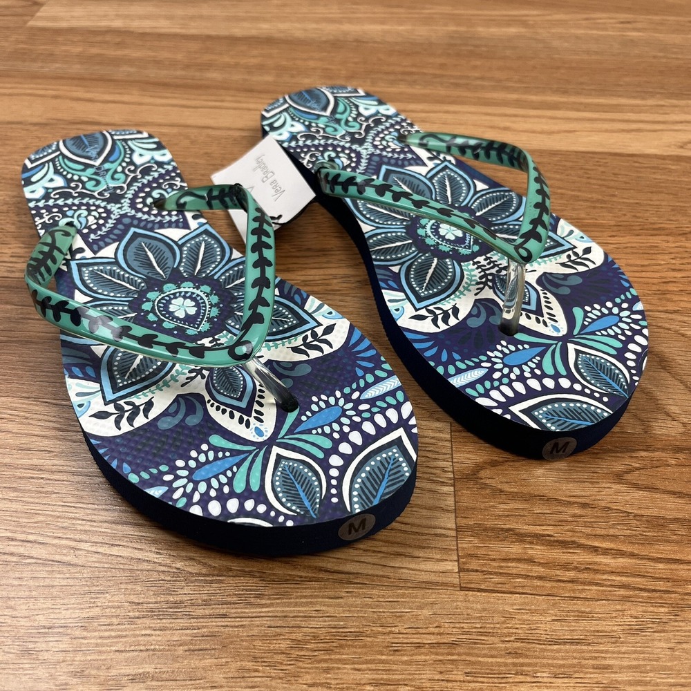 Vera Bradley Blue Island Medallion Flip Flops Women's Size Medium‎ 7/8 NEW